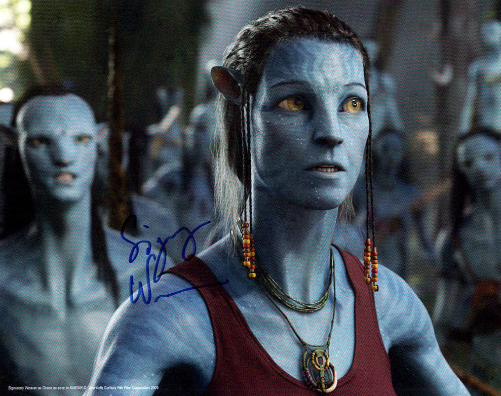 Sigourney Weaver "AVATAR" signed 8x10 photo