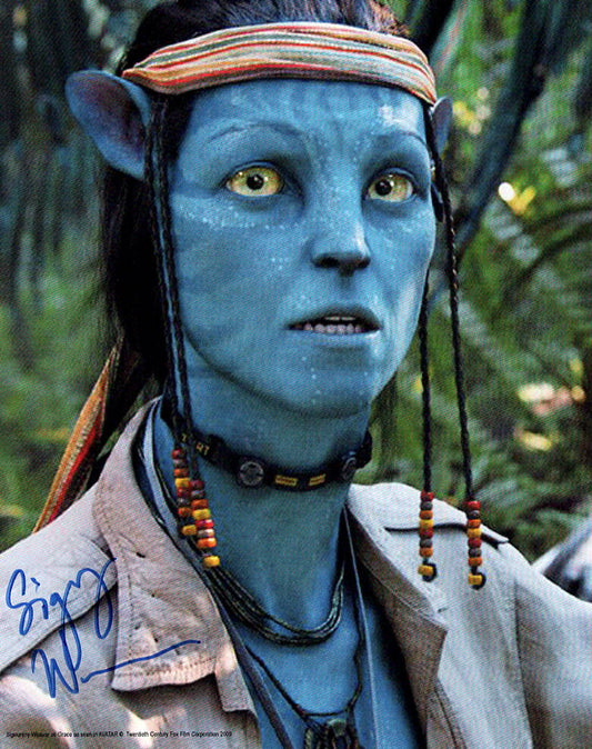 Sigourney Weaver "AVATAR" signed 8x10 photo